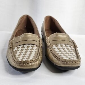 Walking Cradles gold and silver loafer with woven front 8.5 N